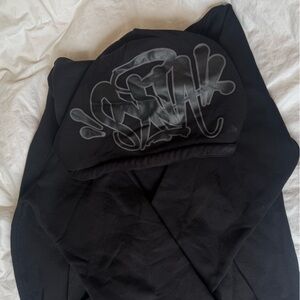 SYNA world track suit
